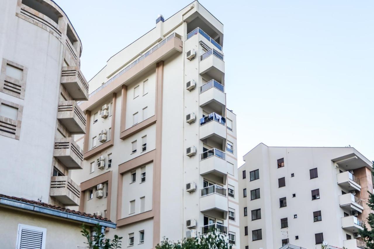 City Montesun Apartments Budva Ngoại thất bức ảnh